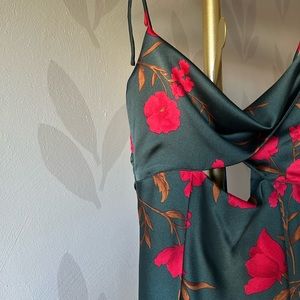 Hello Molly Fool Me Once Midi Dress Dark Green Floral